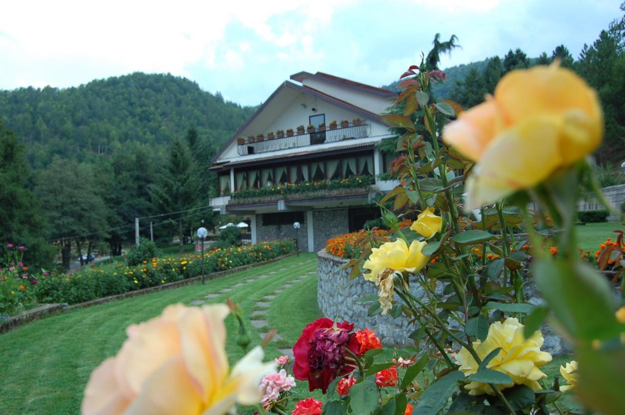 Hotel Lo Sciatore Cotronei Zewnętrze zdjęcie
