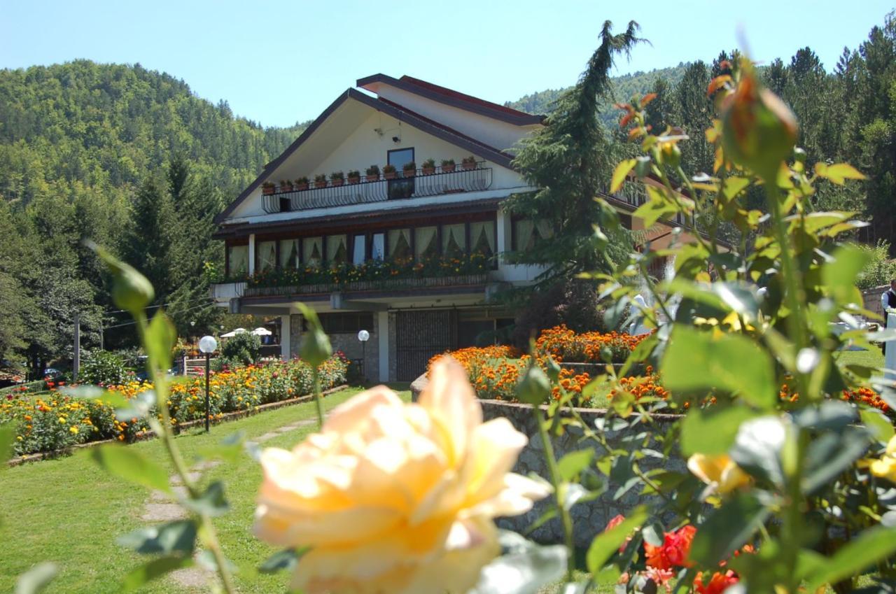 Hotel Lo Sciatore Cotronei Zewnętrze zdjęcie
