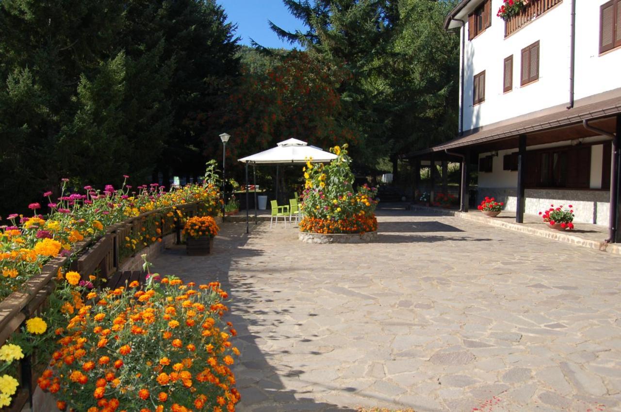 Hotel Lo Sciatore Cotronei Zewnętrze zdjęcie
